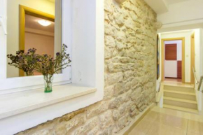 Гостиница Apartments Bogić  Каштел Камбеловац